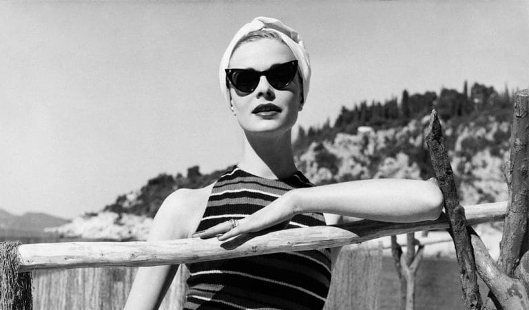 راهنمای انتخاب عینک های کلاسیک مناسب با استایل شما