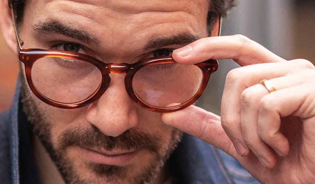 هماهنگی عینک آفتابی کلاسیک با استایل‌های متنوع