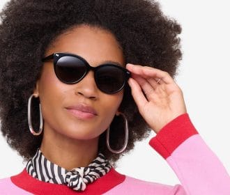 معرفی انواع عینک مناسب برای بینی بزرگ